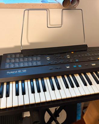Tastiera roland  E-12