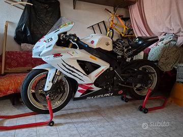 Suzuki Gsx R 600 k10 pronto pista e stradale