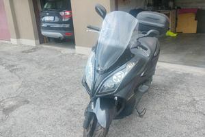 scooter Kymco 300