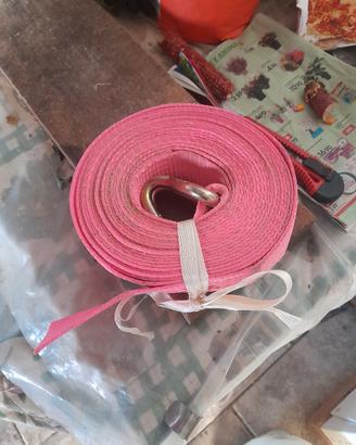 Cinghie di tensione con cricchetto 10 euro cad.