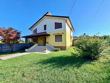 CASA INDIPENDENTE: ampi spazi abitativi, access...