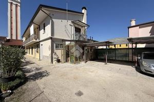 CASA INDIPENDENTE A SAN MARTINO DI LUPARI