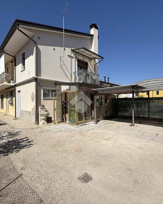 CASA INDIPENDENTE A SAN MARTINO DI LUPARI