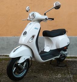 Piaggio Vespa 50 LX - 2011