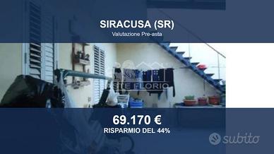 Immobile in asta di 157 m² con più di 5 locali a S