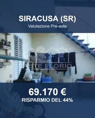 Immobile in asta di 157 m² con più di 5 locali a S