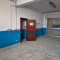 PRESSI VIA CESARO' - Magazzino/garage di 135 mq ca
