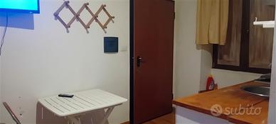 Monolocale - piazza azuni