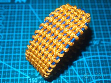 Bracciali e accessori in paracord e microcord