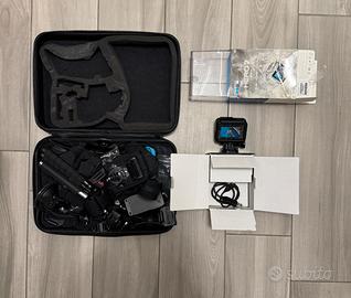 GoPro Hero 7 White + Valigetta Accessori