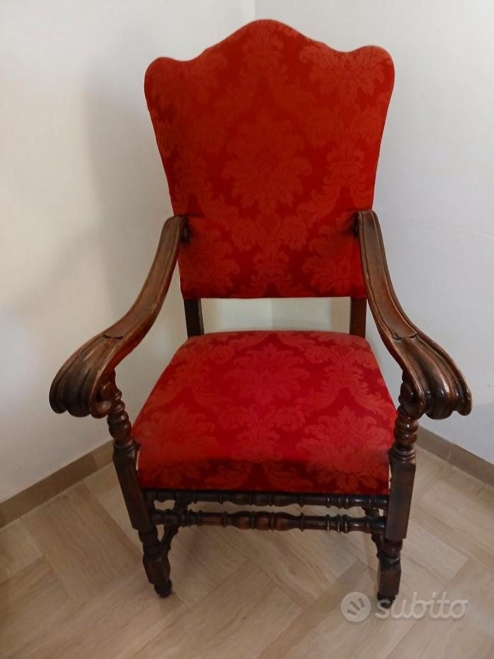 Sedia papale Mobili usati