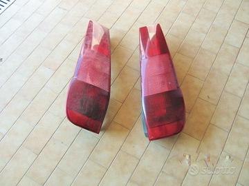 Fari Anteriori e Posteri  Fiat Punto 1*