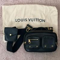 Louis Vuitton Utility Crossbody Bag in pelle nera 