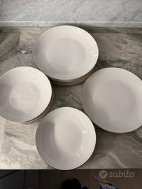 Servizio Piatti Kasanova Bianco con Bordo Oro