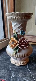 Vaso in ceramica di Capodimonte