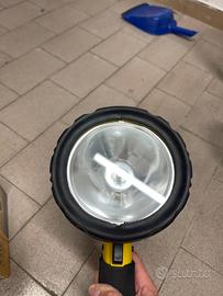 Proiettore alogeno 1.000.000 candele Rohs 