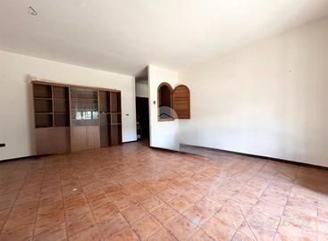 3 LOCALI A MARANO DI NAPOLI