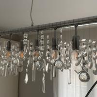 Lampadario con pendenti in cristallo