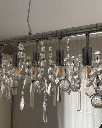 Lampadario con pendenti in cristallo