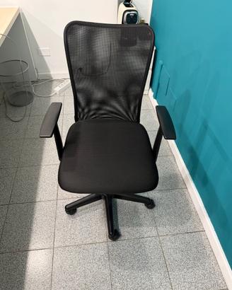 Sedia Ufficio Ergonomica Mesh Nera Braccioli