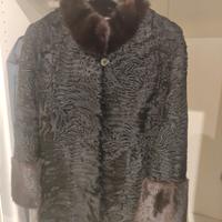 Giaccone Astrakan con collo e polsi di visone