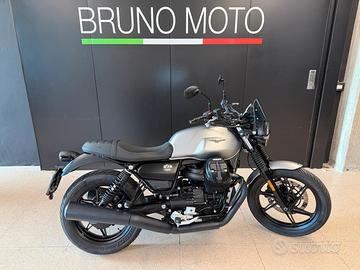 Moto Guzzi V7 stone