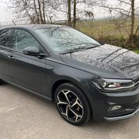 Polo 1.0 benzina x NEO PATENTATI