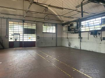 Immobile di 500 m² con 4 locali a Imola
