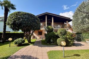 VILLA SINGOLA A PIAN CAMUNO