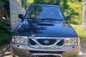 Nissan Terrano 2.7 autocarro 5 posti