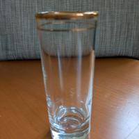 Set da 12 bicchieri alti in vetro con bordo dorato