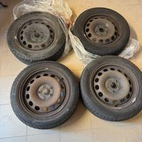 Gomme invernali 205/55/r16 + cerchio in ferro