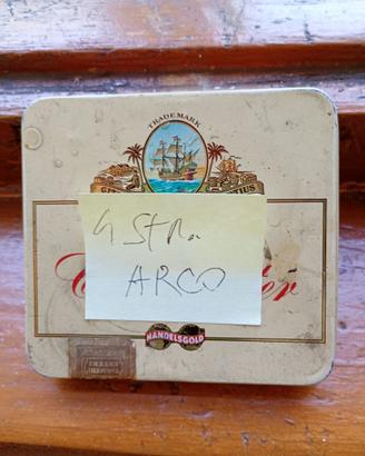 Astuccio metallico con 4 Strumendi ad arco