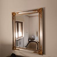 specchio con cornice