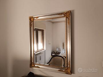 specchio con cornice