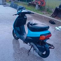 piaggio zip