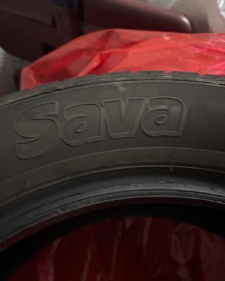 N 4 pneumatici invernali Sava 215/60 R 17