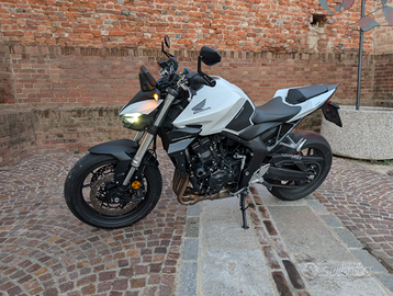 Honda CB1000 Hornet 2025