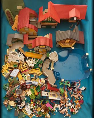 PLAYMOBIL – LOTTO 4 SET TEMATICI – TANTI PEZZI