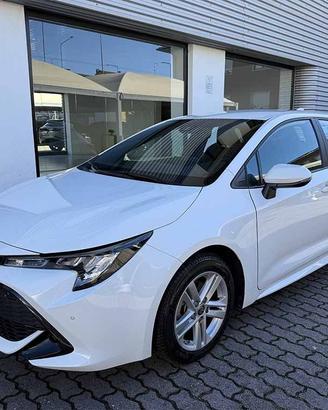 TOYOTA Corolla 1.8h Active cvt TELECAMERA CARPLA