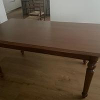 Tavolo in noce