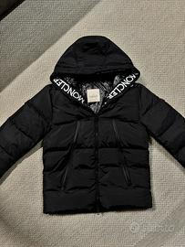 Giubbotto Moncler con cappuccio Montcla