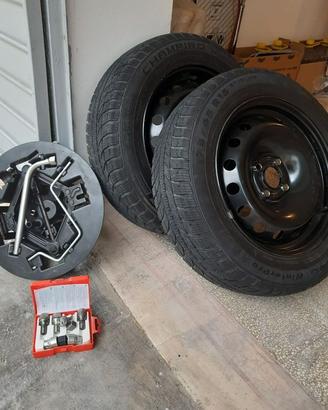Gomme invernali cerchi 175/65R15 FIAT Grande Punto