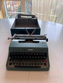 Macchina da scrivere Olivetti Lettera 32
