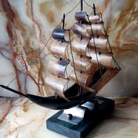 Interni vintage di barca in corno