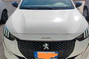 Peugeot 208 gt line