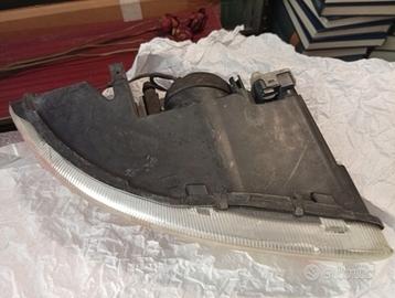 Fanale anteriore sx Chrysler Stratus cabrio 1996