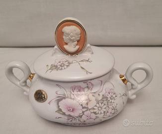 Bomboniere zuccheriere e porta burro. 