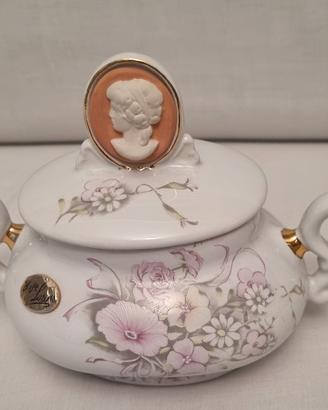 Bomboniere zuccheriere e porta burro. 