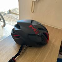 Casco Ciclismo MET Rivale - Aerodinamico e Leggero